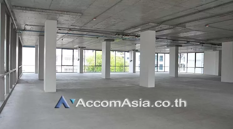  Office space For Rent in Sukhumvit, Bangkok  near BTS Punnawithi (AA15173)